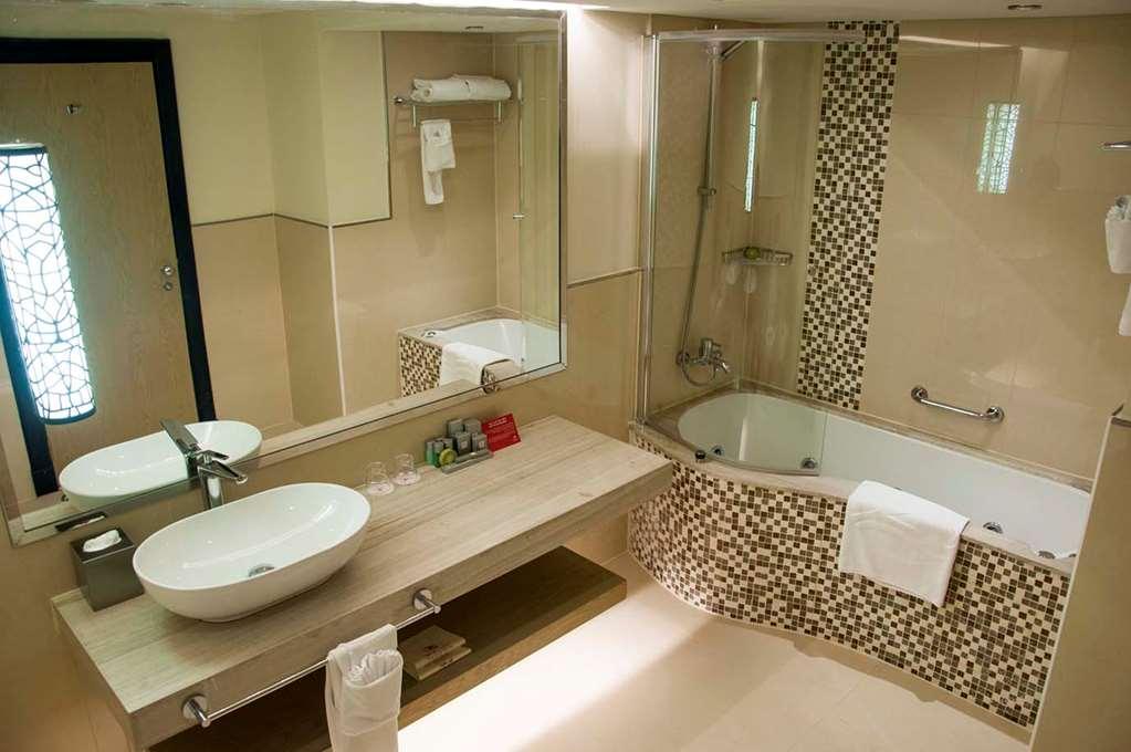 Gulf Hotel Bahrain Manama Exterior photo