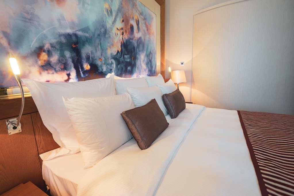 Gulf Hotel Bahrain Manama Room photo
